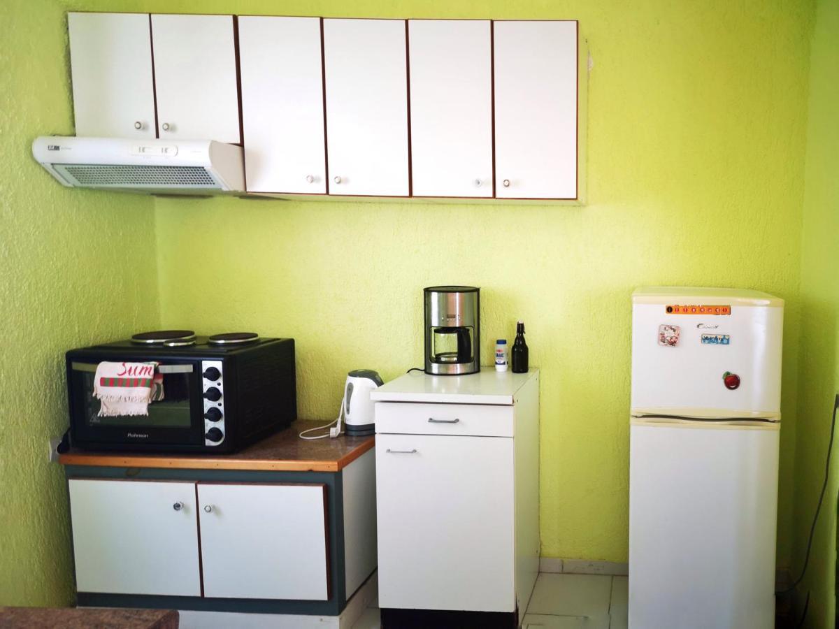 Kassandra Garden Residence Istro Bagian luar foto