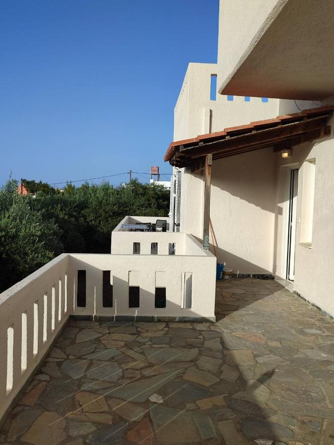 Kassandra Garden Residence Istro Bagian luar foto