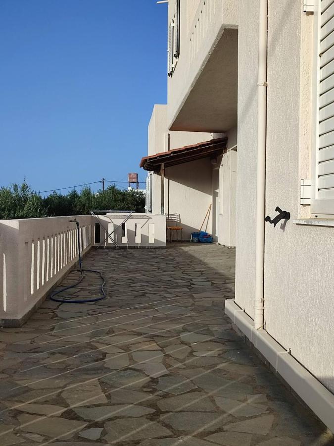 Kassandra Garden Residence Istro Bagian luar foto